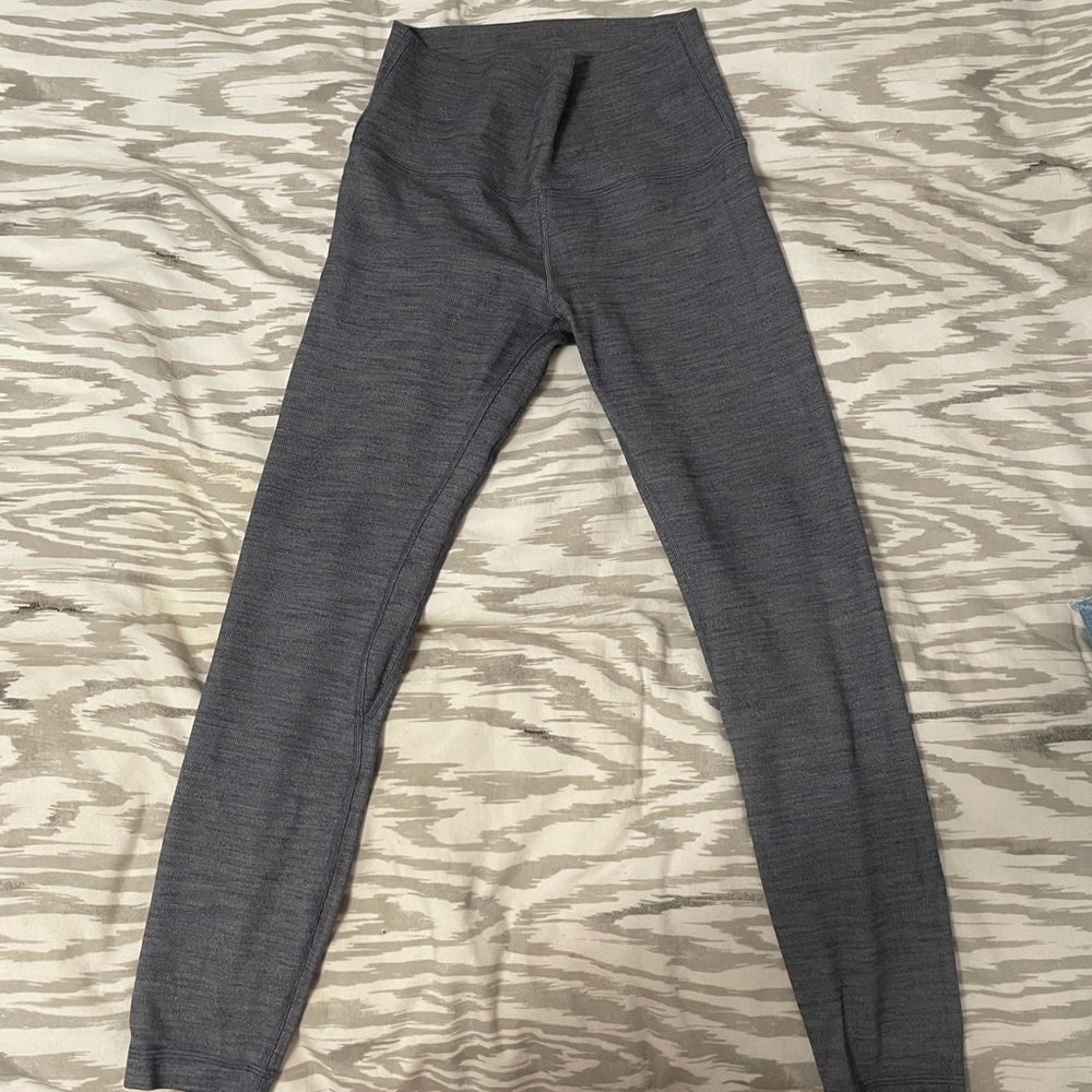 Lululemon - Picture 3 of 4